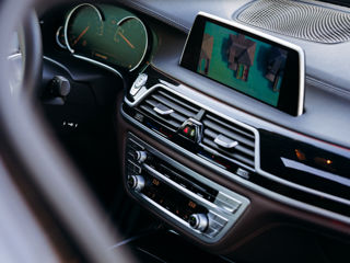 BMW 7 Series foto 5