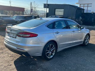 Ford Fusion foto 4