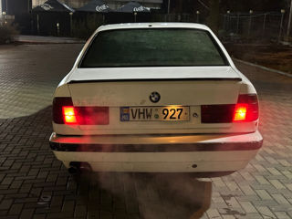 BMW 5 Series foto 5