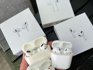 AirPods diferite modele foto 5