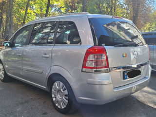 Opel Zafira foto 4