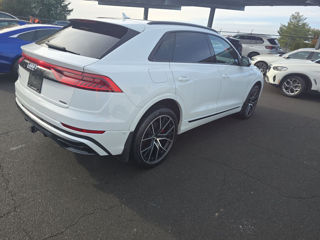 Audi Q8 foto 4