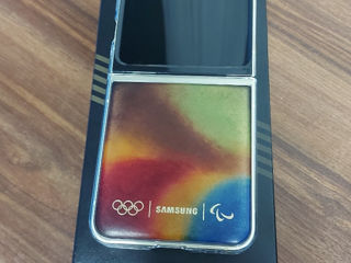 Samsung Galaxy Z Flip 6 Olympic Edition foto 2