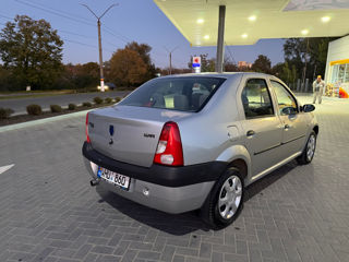 Dacia Logan foto 2