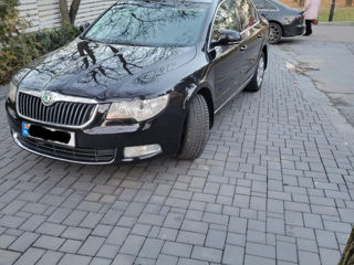 Skoda Superb foto 2