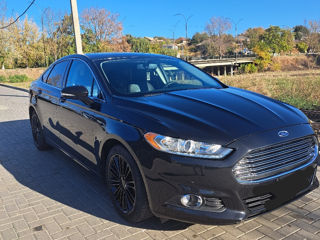 Ford Fusion foto 2