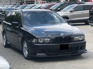 BMW 5 Series foto 4