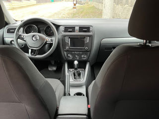 Volkswagen Jetta foto 7