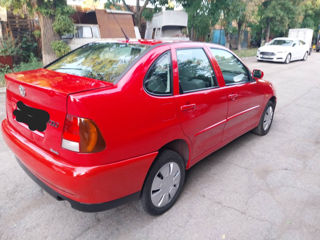 Volkswagen Polo foto 4