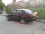 Volkswagen Vento foto 10