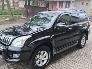 Toyota Land Cruiser Prado фото 2