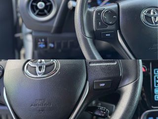 Toyota Auris foto 14