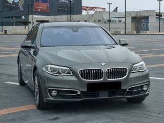 BMW 5 Series foto 3