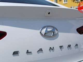 Hyundai Elantra foto 5