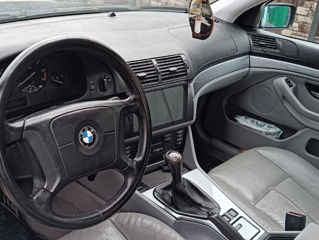 BMW 5 Series foto 3