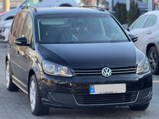 Volkswagen Touran foto 4