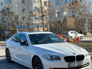 BMW 5 Series foto 5