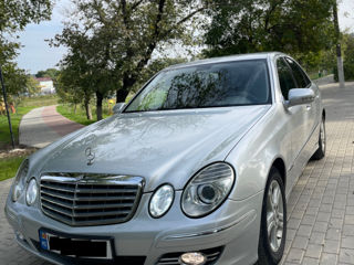 Mercedes E-Class foto 1