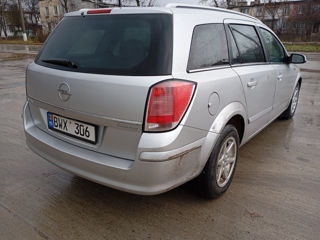 Opel Astra foto 4