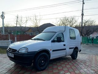 Opel Combo foto 1