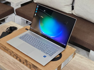 Ca NOU! HP ENVY 17 4k (i7-13Gen, ram 32Gb, SSD 1Tb) Garantie foto 2