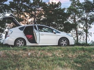 Chirie Toyota Prius / аренда экономных автомобилей foto 8