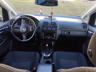 Volkswagen Touran foto 7