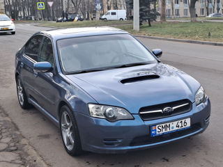 Subaru Legacy foto 2