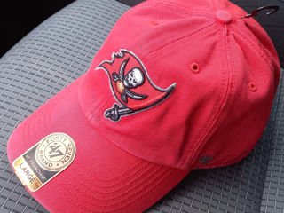 47 Franchise NFL Tampa Bay Buccaneers Fitted Red Hat Cap