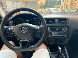 Volkswagen Jetta foto 2