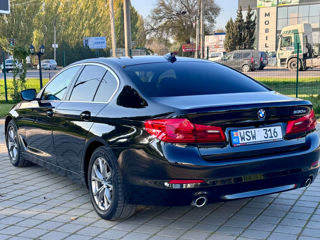 BMW 5 Series foto 6