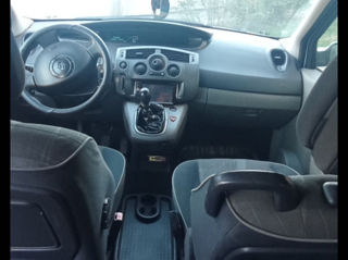 Renault Scenic foto 9