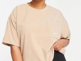 Top-uri Adidas, Nike, noi, pret intre 399-449 lei foto 2