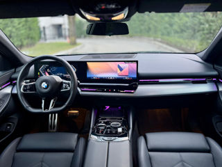 BMW 5 Series foto 8