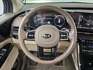 KIA Carnival foto 11