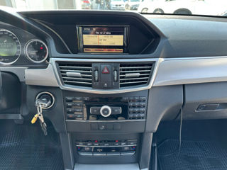 Mercedes E-Class фото 11