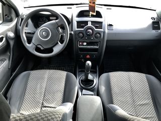 Renault Megane foto 6