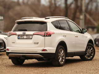 Toyota Rav 4 foto 4