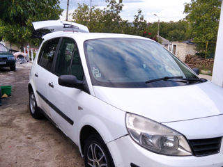 Renault Scenic foto 1