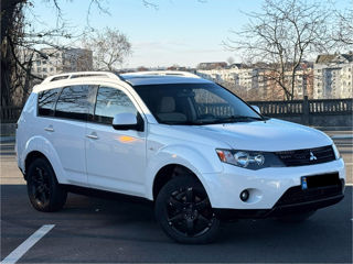 Mitsubishi Outlander foto 2