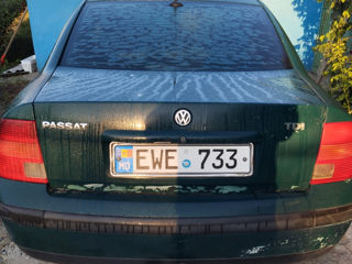 Volkswagen Passat foto 2