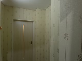 Schimb apartament cu 2 camere euroreparatie pe apartament fara reparatie cu diferenta de plata!!! foto 1