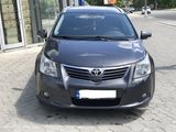 Toyota Avensis foto 1