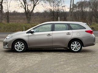 Toyota Auris foto 10