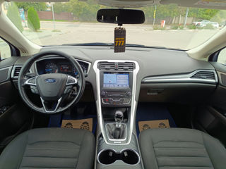 Ford Mondeo foto 5