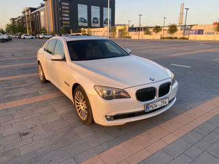 BMW 7 Series foto 2