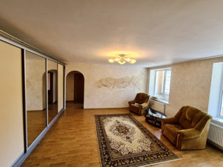 Apartament cu 3 camere, 86 m², Centru, Chișinău foto 4