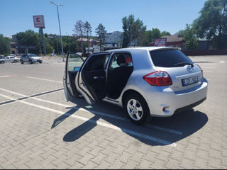 Toyota Auris foto 2