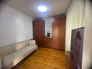 Casa cu 2 camere, 65,4 m2 si 1,5 ari in sec. Botanica foto 2