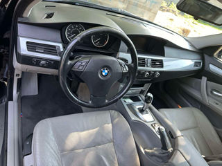 BMW 5 Series foto 2